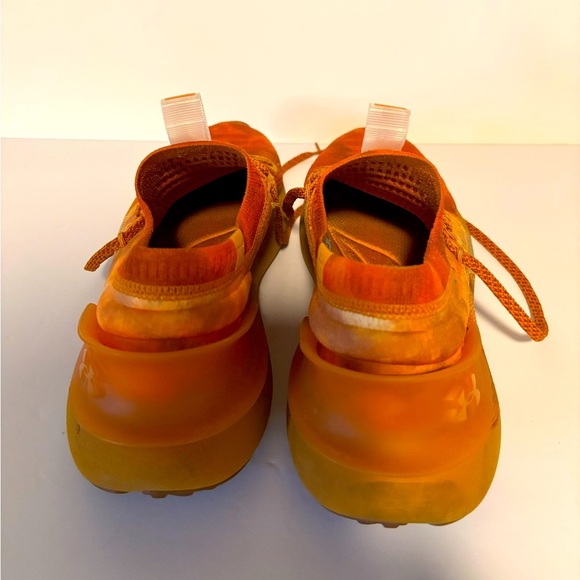 Pre-Owned Under Armour Phantom Men’s Size 10 Vibrant Orange Athletic Shoes - Picture 2 of 7